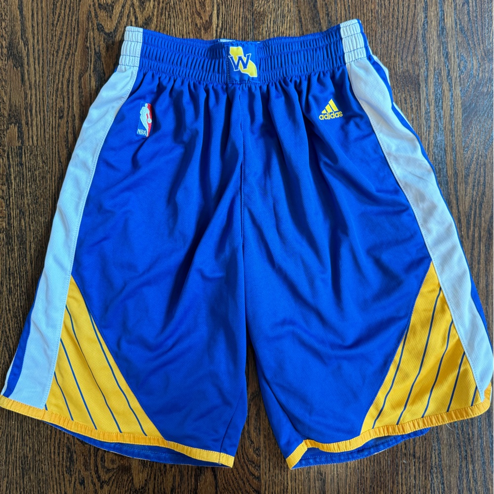 Authentic NBA Golden State Warriors Adidas shorts XL - never worn no tags
